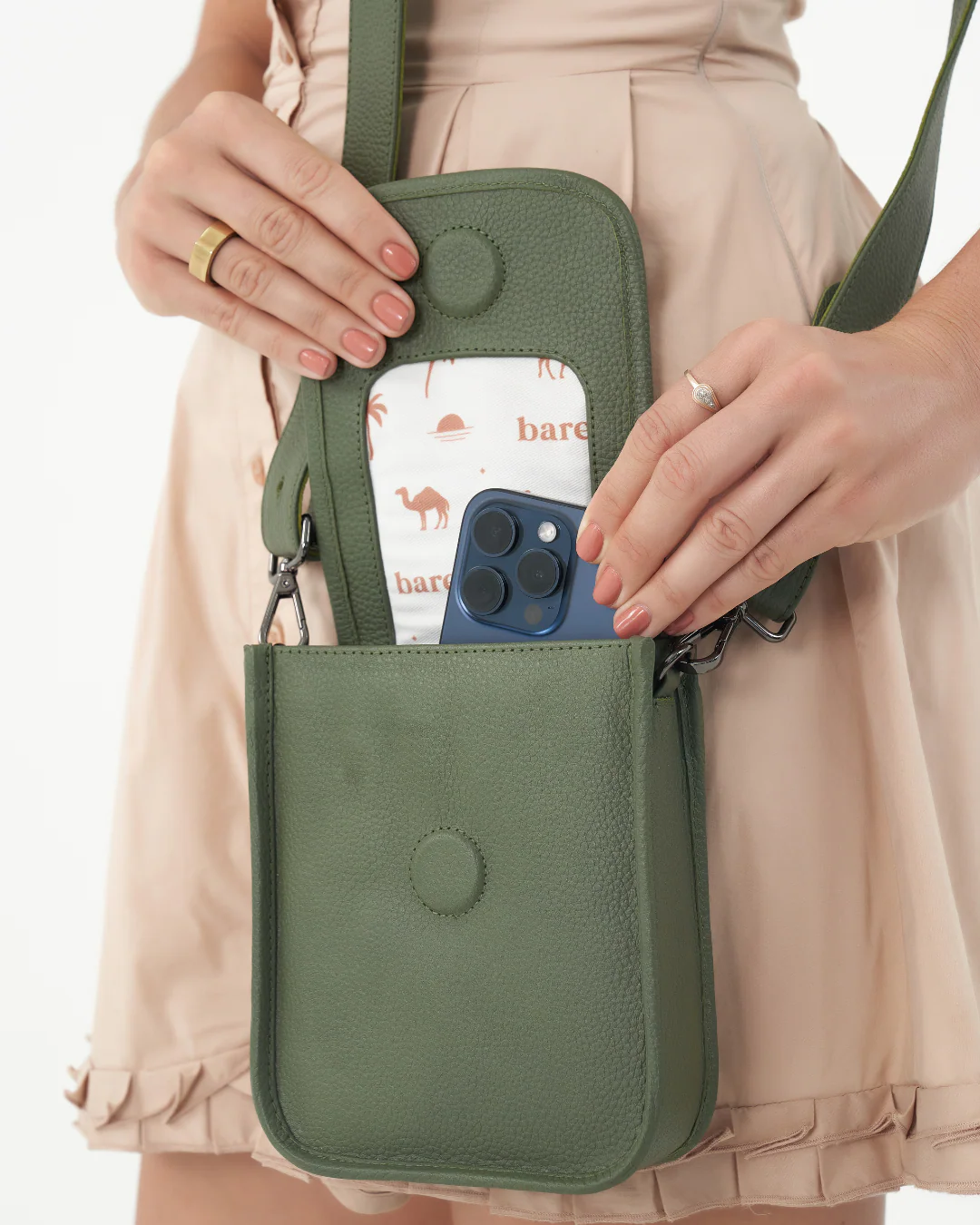 Hadley Phone Bag - Image 15